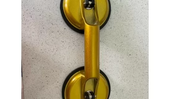 Twin suction cup handle